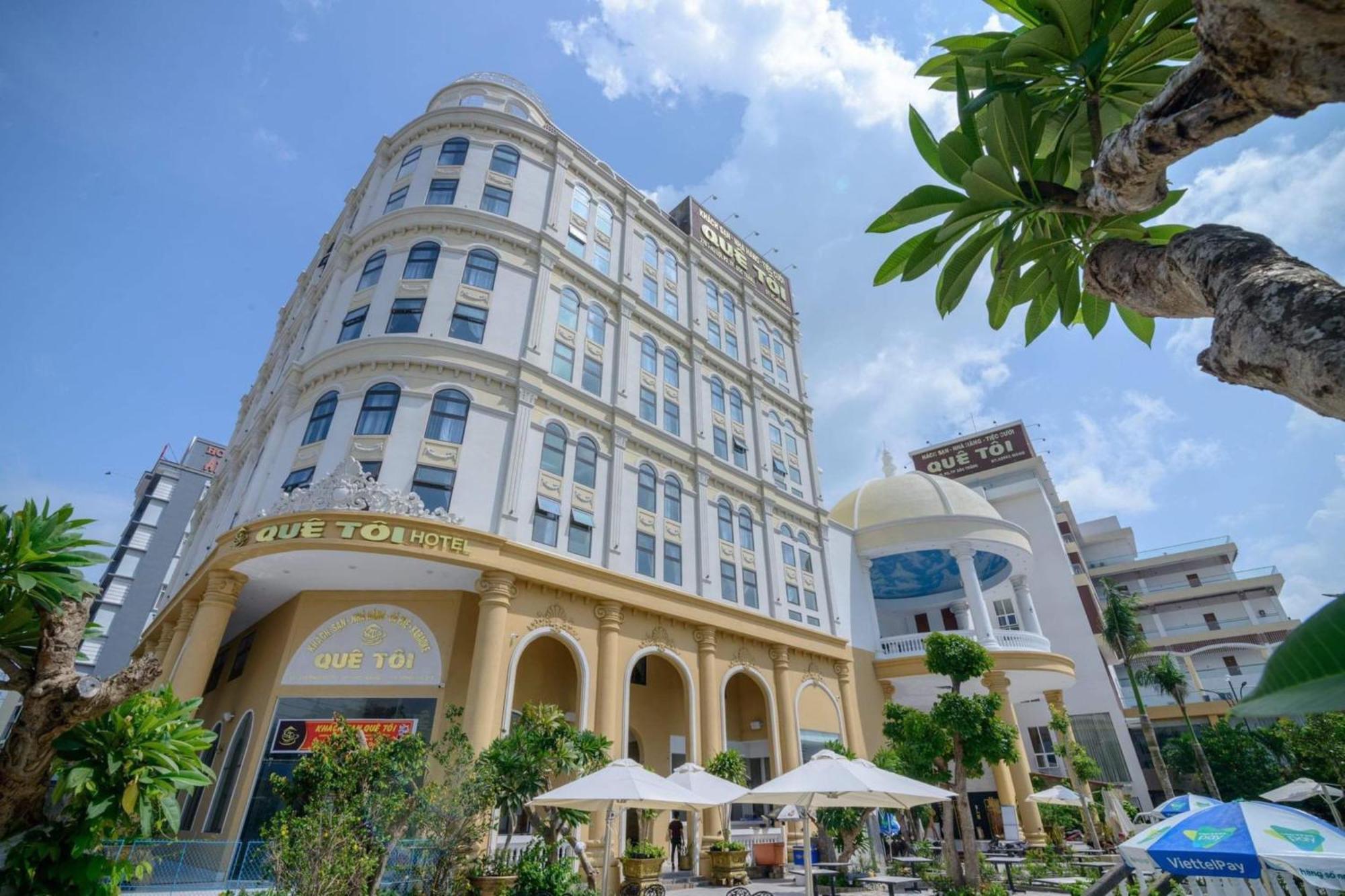 Que Toi Hotel Soc Trang Exteriör bild