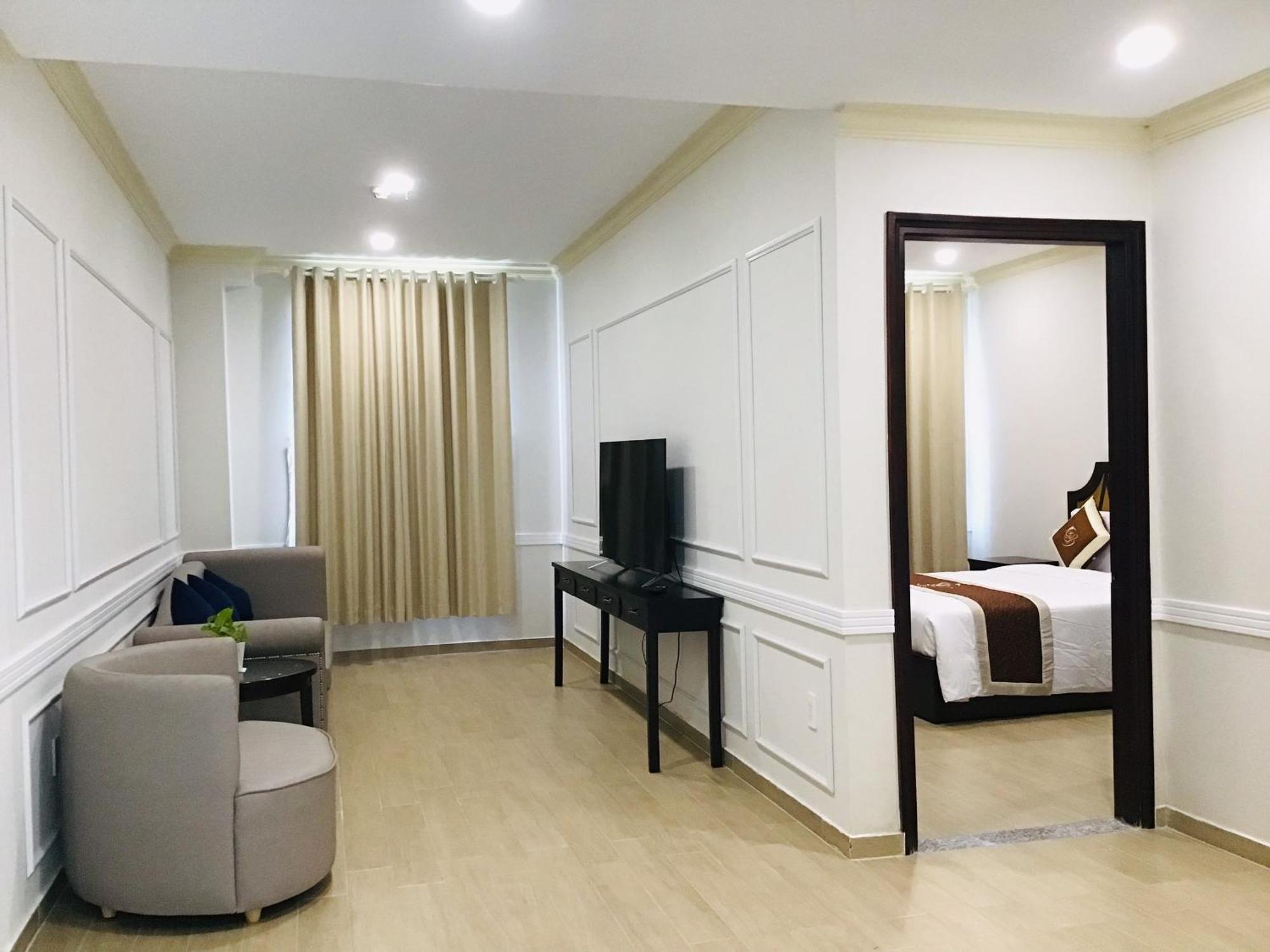 Que Toi Hotel Soc Trang Exteriör bild